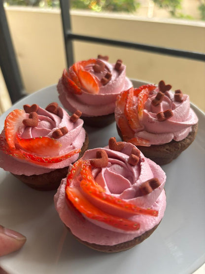 Paw-lentine’s Pupcakes